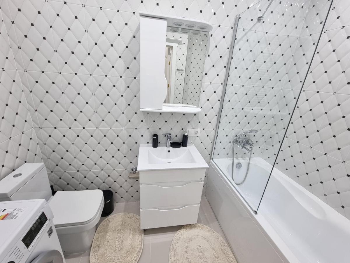 Tourist Grand Apartments Ultracentral Chisinau Eksteriør bilde